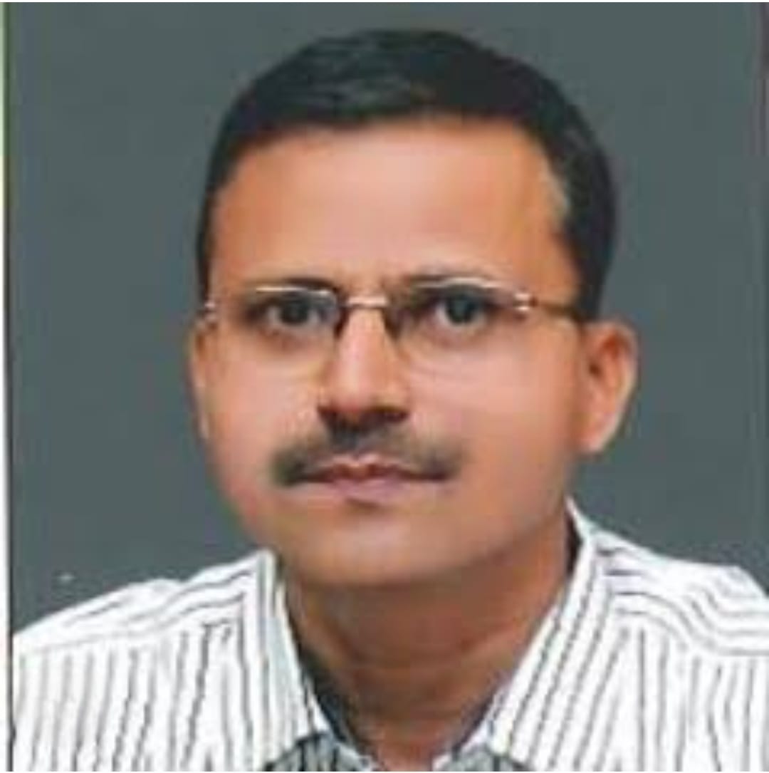 श्री. एकनाथ  <br> डवले